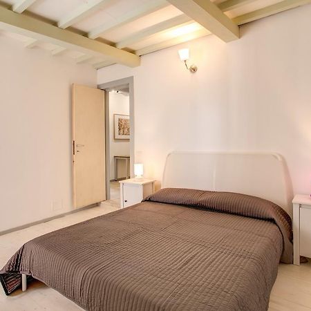 Three Bedroom Apartment Campo Dei Fiori Rzym Zewnętrze zdjęcie