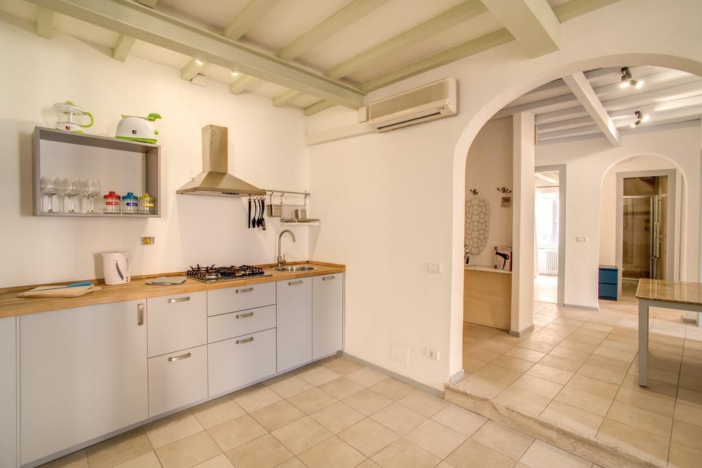Three Bedroom Apartment Campo Dei Fiori Rzym Zewnętrze zdjęcie